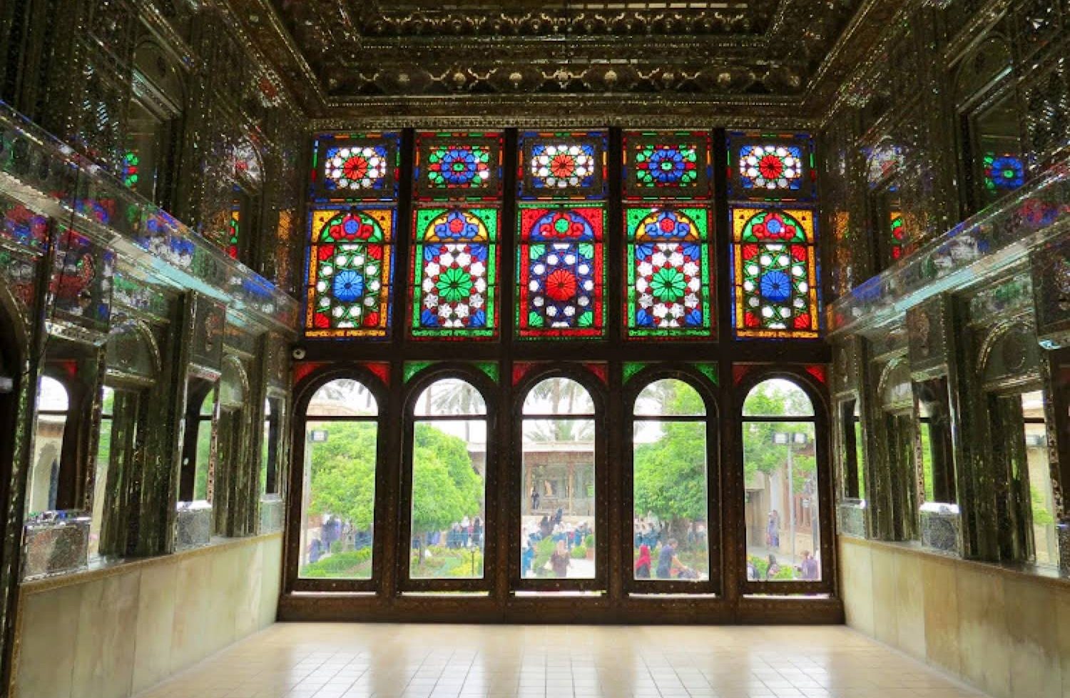 بهترین زمان برای بازدید از نارنجستان قوام شیراز 
