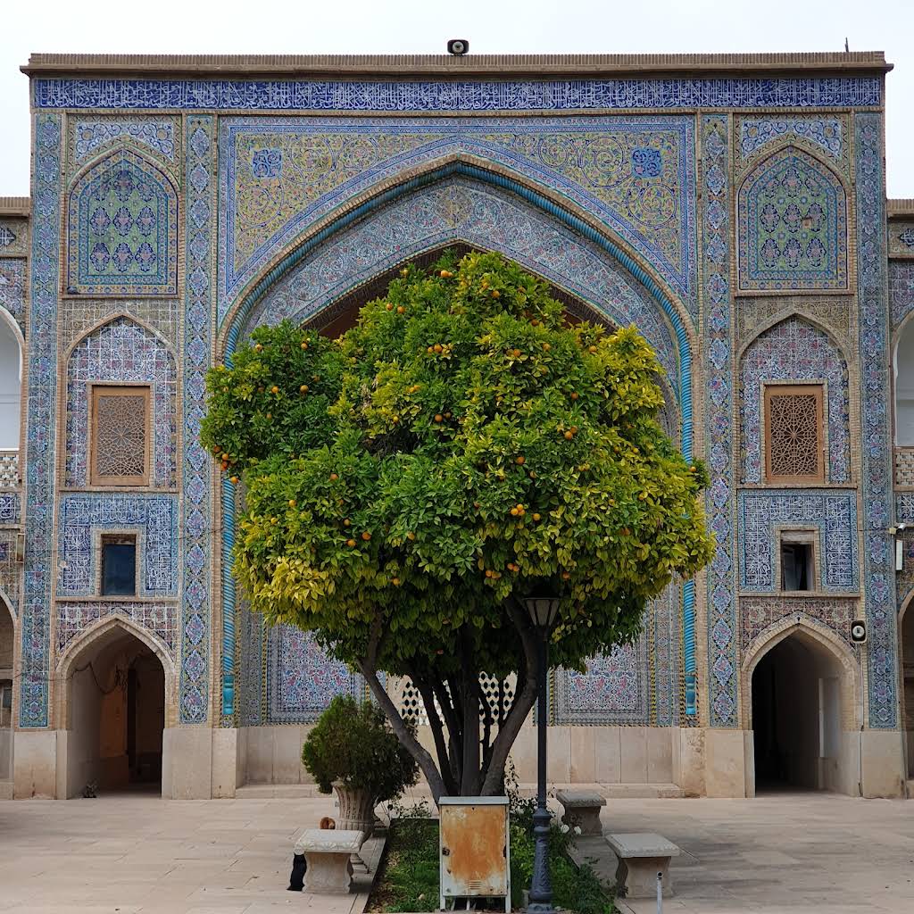 راه های رسیدن به مدرسه خان شیراز