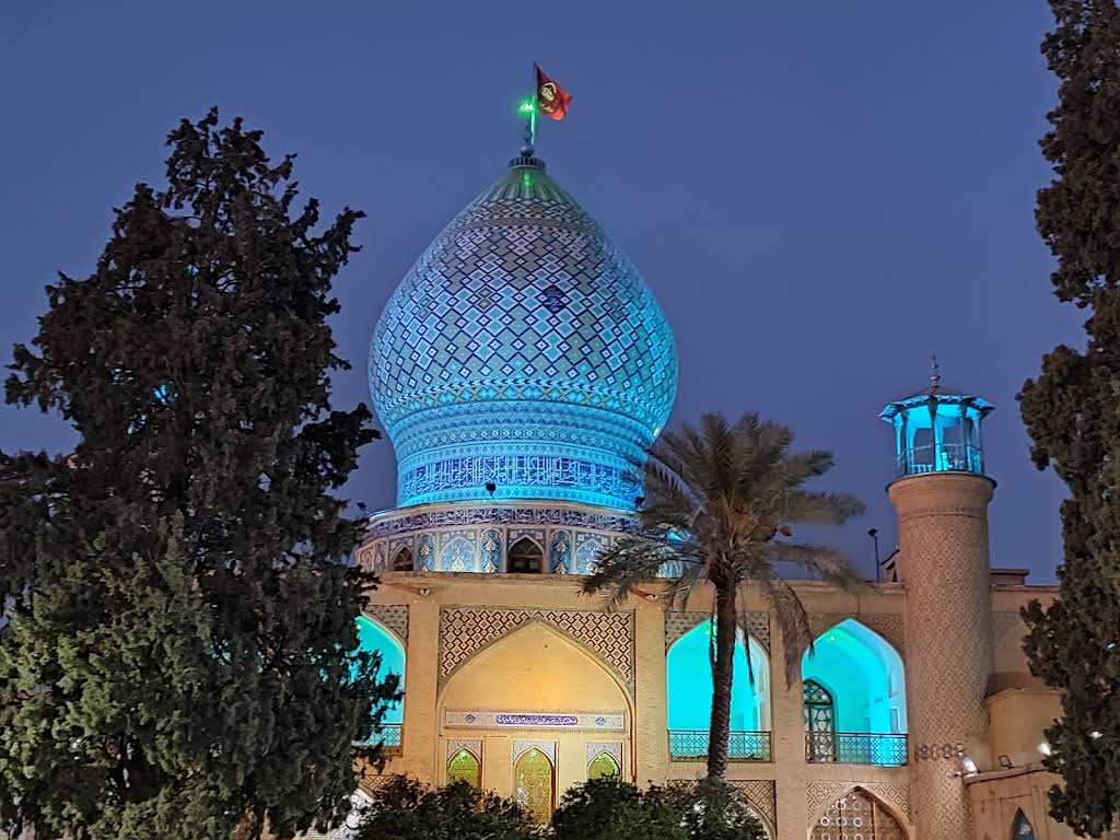 مسیر های رسیدن به آرامگاه علی ابن حمزه شیراز
