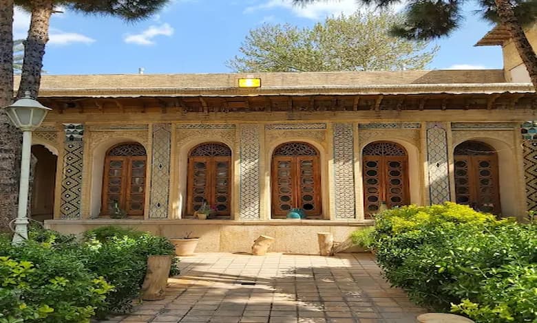 هتل های نزدیک به موزه هنری مشکین فام 