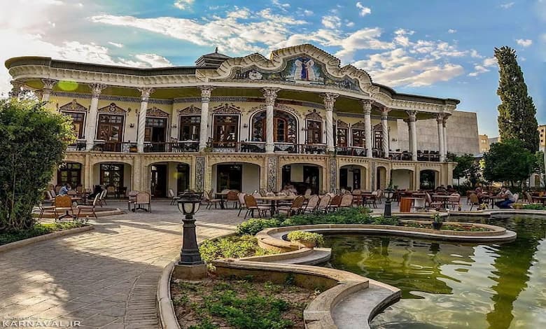 ساعت بازدید از عمارت شاپوری