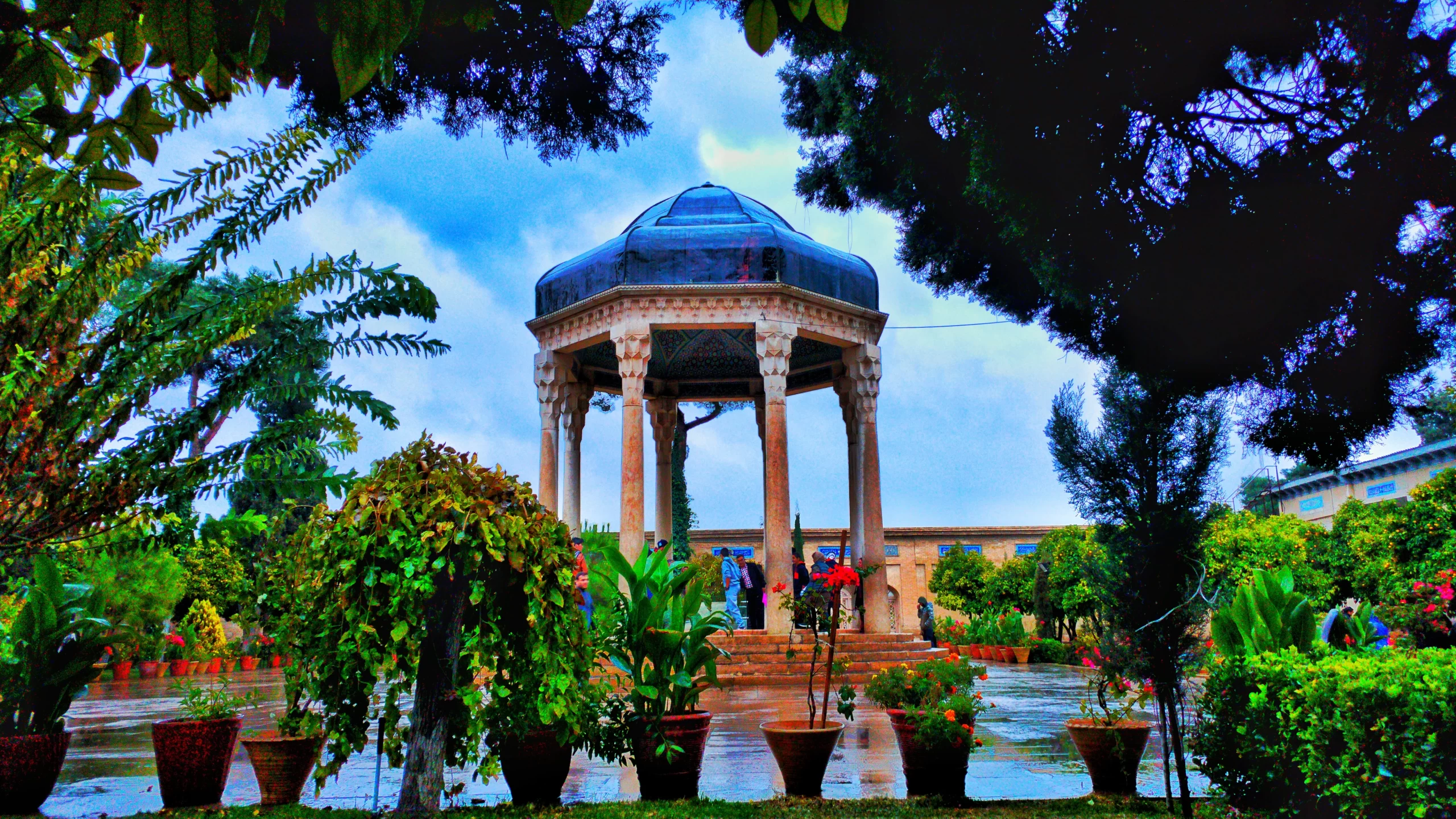 محوطه شمالی ؛ تجلی ملکوت در معماری