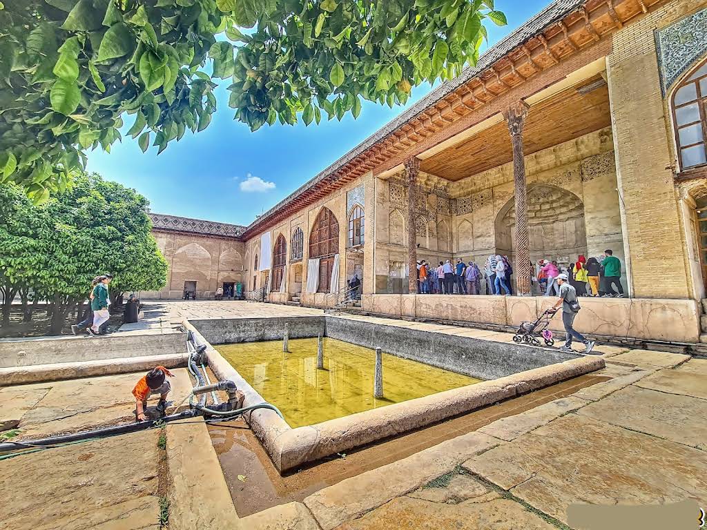 ایوان‌ های ستون‌ دار