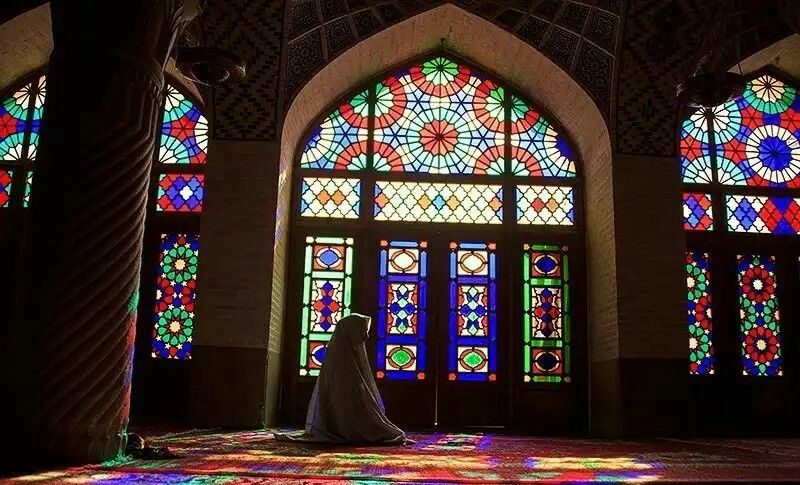بازدید از مسجد نصیرالملک با رعایت قوانین