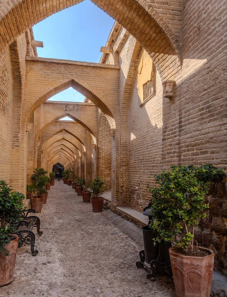 جاهای دیدنی نزدیک به بازار وکیل شیراز 
