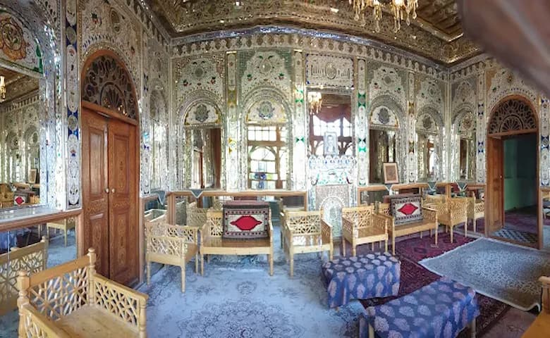 معماری خانه تاریخی منطقی نژاد 