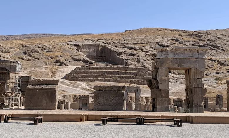 نام تخت جمشید از کجا آمده است؟ 