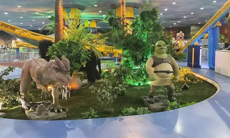 مکان های لاکچری شیراز در شب