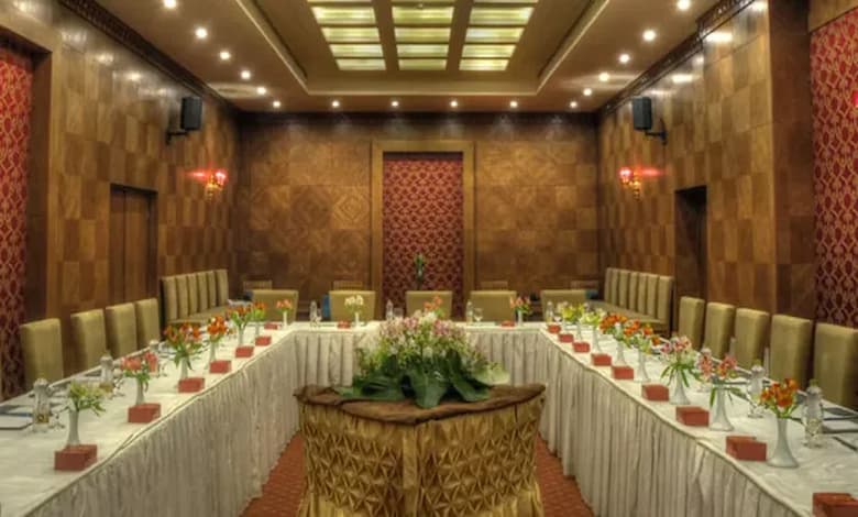 سالن اجتماعات هتل زندیه شیراز