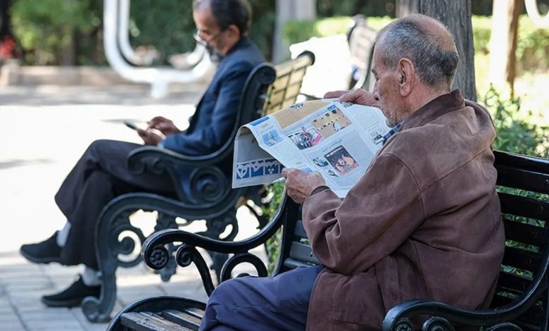 کلاهی گشاد بر سر بازنشستگان؛ حقوق ۲۲ میلیونی هم جوابگوی حداقل‌ های زندگی نیست