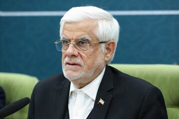 عارف قفل اینترنت را بازمیکند؟ / سالاری: عارف تصمیمگیران را برای رفع محدودیت متقاعد میکند/ پوردهقان: حکم عارف جنبه روانی دارد